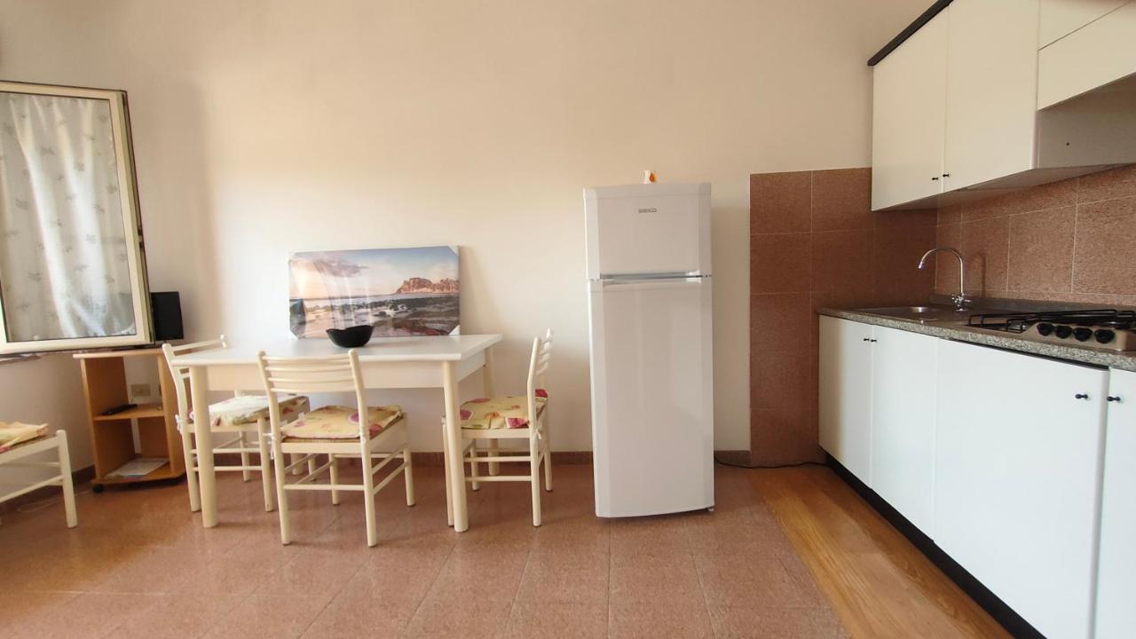 Oasy4 Apartment Villasimius Bagian luar foto